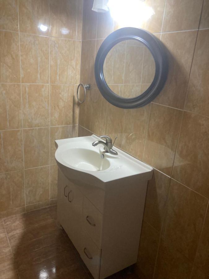 רנאוויי ביי Pearlieron Place מראה חיצוני תמונה